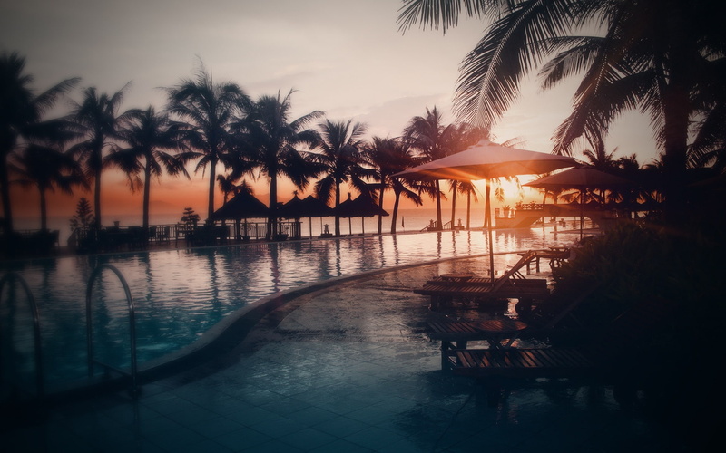 Beach, patio, Trees, Sunset, Water, Pool, Ocean, 1080P, resort, umbrella, Palm