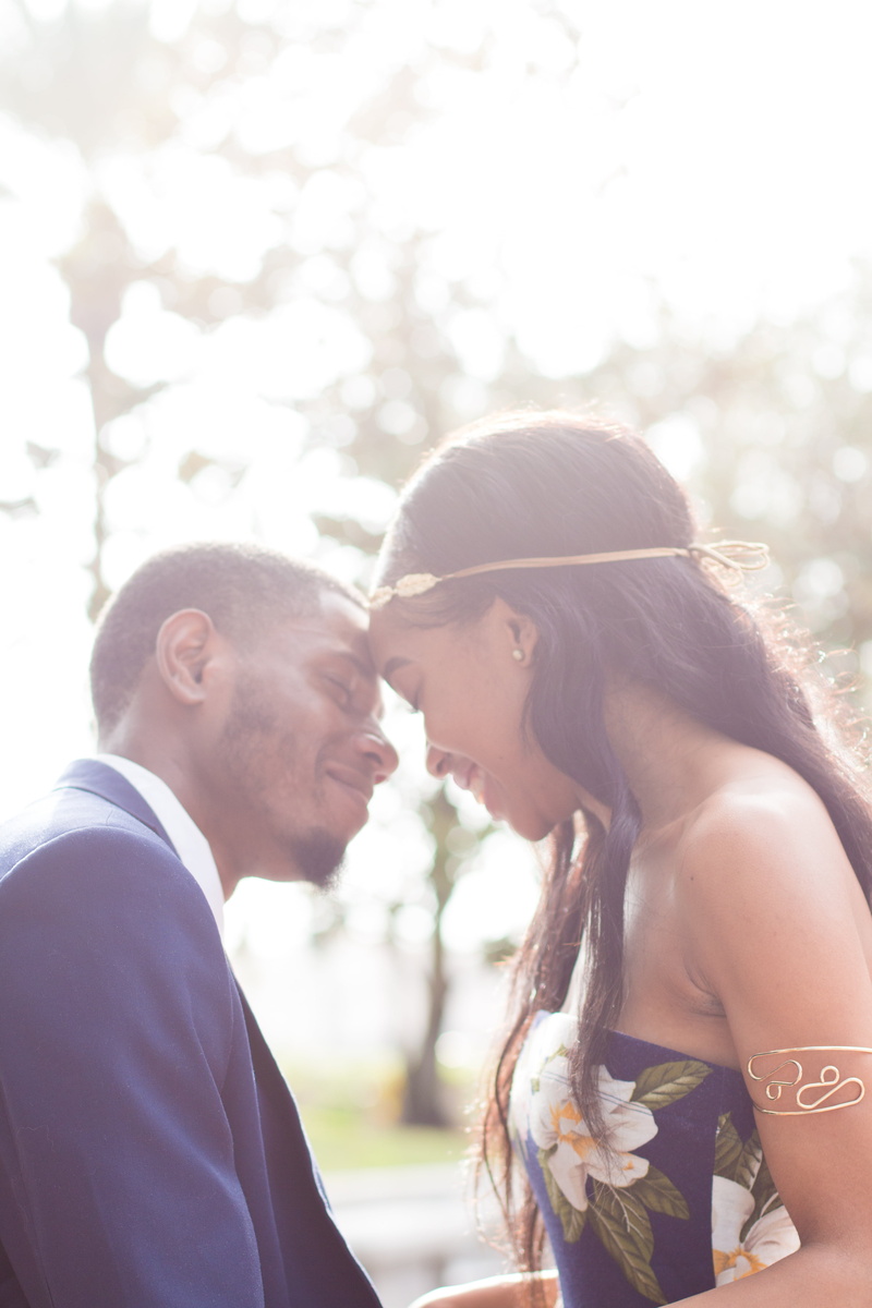 side view, formal, focus on foreground, heterosexual couple, real people, togetherness, men, enjoy, adult, tuxedo, young women, happiness, lens flare, lifestyles
