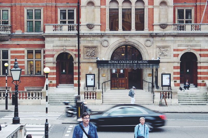 brown, city, music, mode of transportation, london, land vehicle, 5K, academium, street, outdoors, group of people, music school, day, real people, building