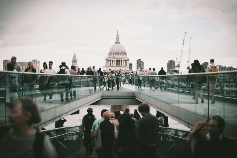 nature, millenium bridge, male, architecture, building, white, man, large group of people, religion, 5K, london, group of people, platform, men, government