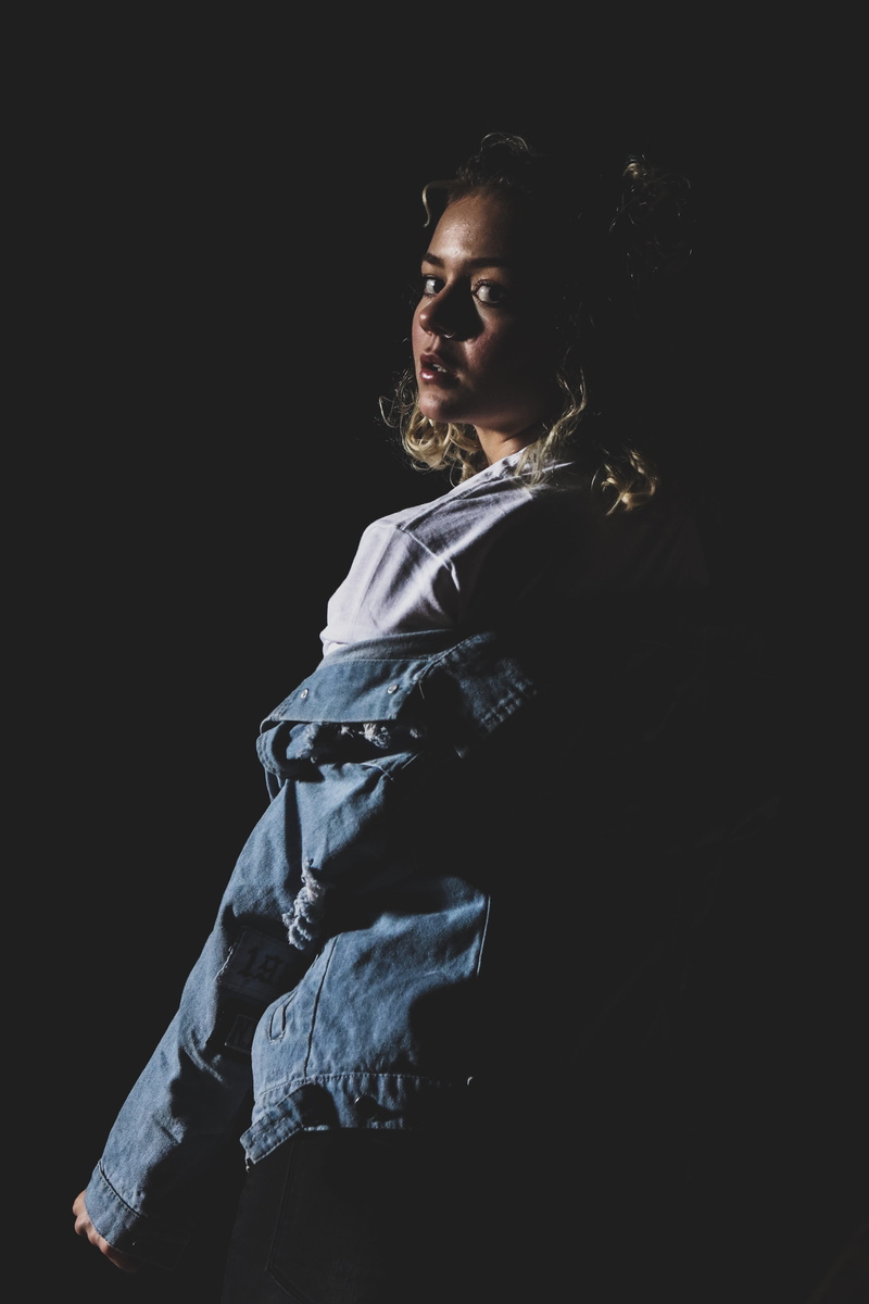 blue, united states, white, lifestyles, black white, 5K, black background, contemplation, domestic room, shadow, jean, adult, cute, copy space, looking