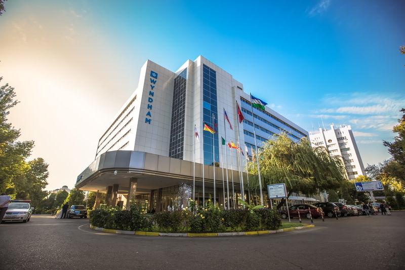 plant, architecture, low angle view, tree, office, wydham, modern, tashkent, hotel, day, incidental people, 5K, office building exterior, cloud - sky