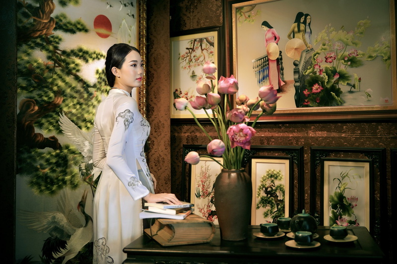Girl, 1080P, Flower, Tea Set, Vietnamese, Asian, Women, Book, Painting, Bouquet, Ao Dai