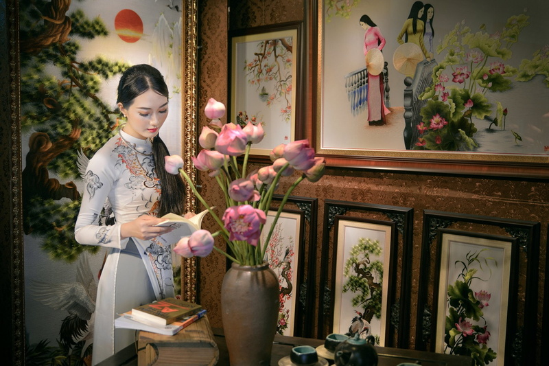 Flower, Girl, Bouquet, Women, Asian, Vietnamese, Ao Dai, 1080P, Necklace, Book, Painting
