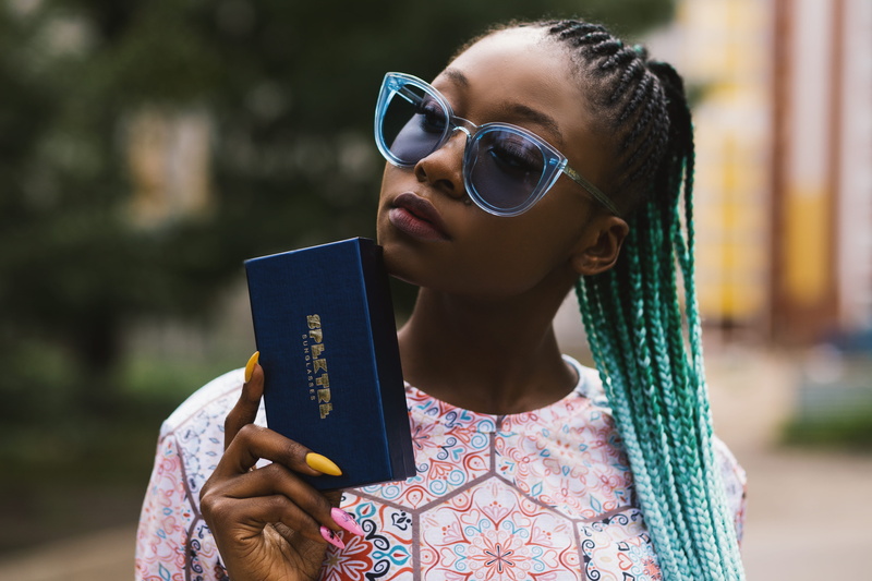 daylight, outdoors, young adult, person, real people, sunglasses, leisure activity, blogger, fashion, wear, beautiful woman, day, 5K, headshot, portrait