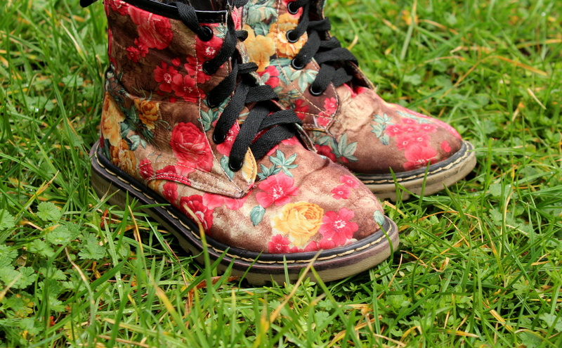 red, spring, land, freshness, grass, sunlight, no people, green color, shoes, spacer, compatibility, 4K, ankle boots, leather, fashion, pair, nature, floral