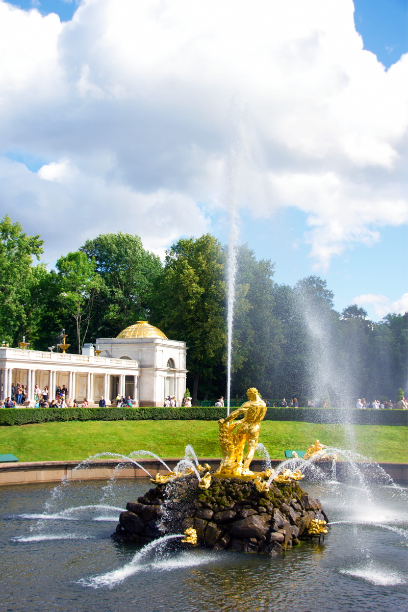 nature, spraying, saint, outdoors, palace, flowing water, greek, sculpture, motion, 4K, landmark, petergof, fountain, day, architecture, russia, culture