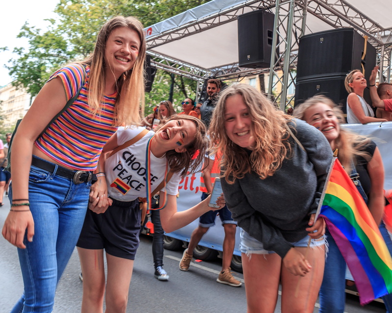 day, summer party, emotion, music festival, festival, positive emotion, female, happiness, social, females, feelings, outdoors, sommerfest, lifestyles