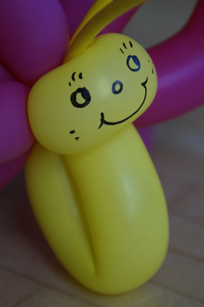 smiling, air balloon art, balloon knot, pink color, clown, festival, anthropomorphic smiley face, 5K, artwork, creativity, butterfly, food and drink, celebration