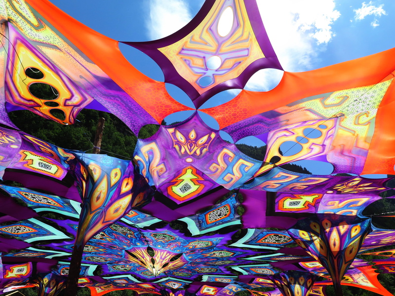 dragons, tent, low angle view, purple, nature, multi colored, floral pattern, day, music festival, 4K, graffiti, craft, techno, animal representation
