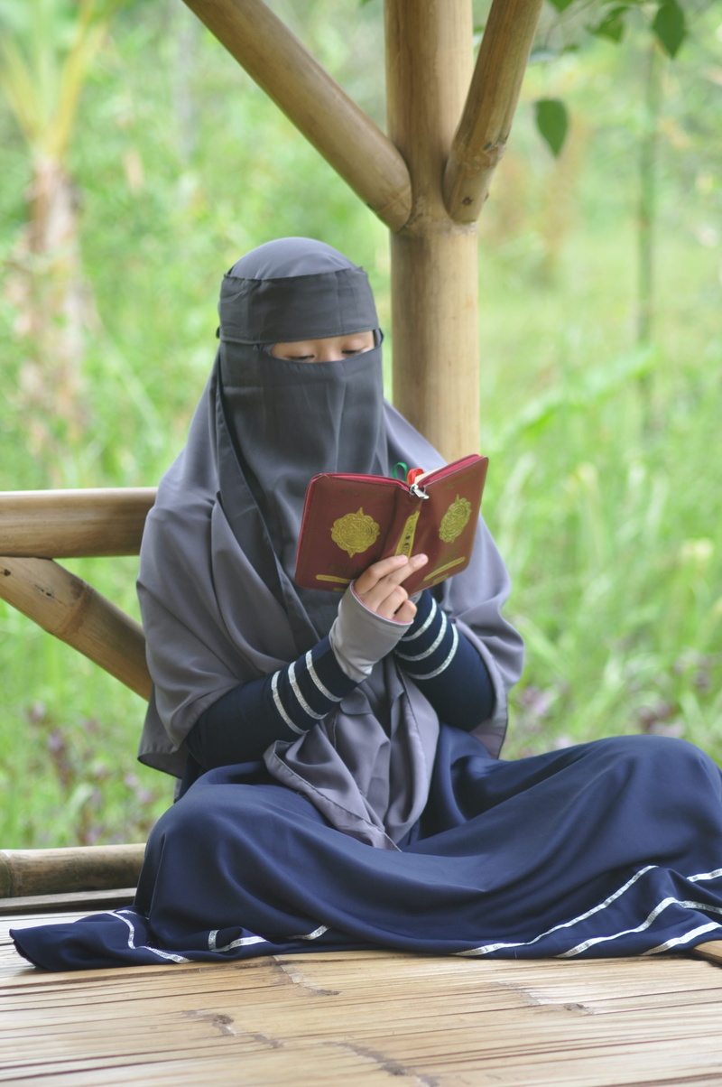 full length, technology, hijabindonesia, one person, day, obscured face, tree, outdoors, women, headscarf, woman, real people, potrait, nature, west java
