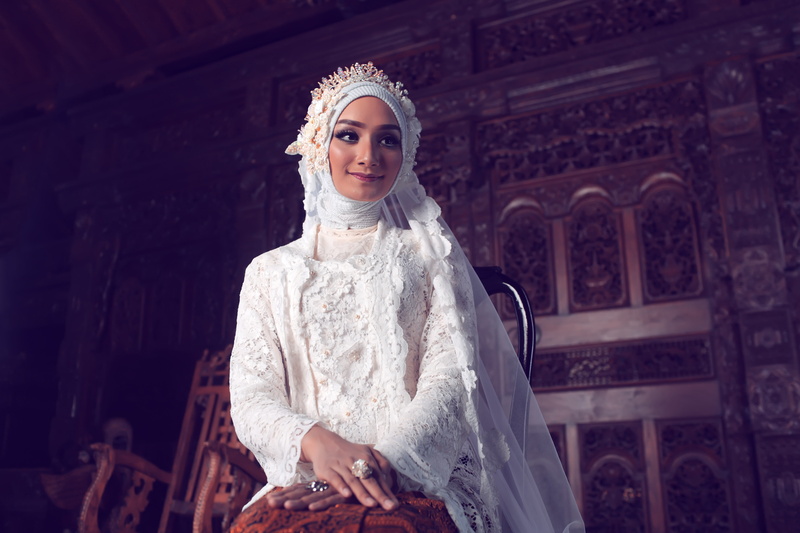 traditional, white, architecture, history, white gown, jewelry, dress, antique, sculpture, young women, beautiful woman, traditional wear, people, chair