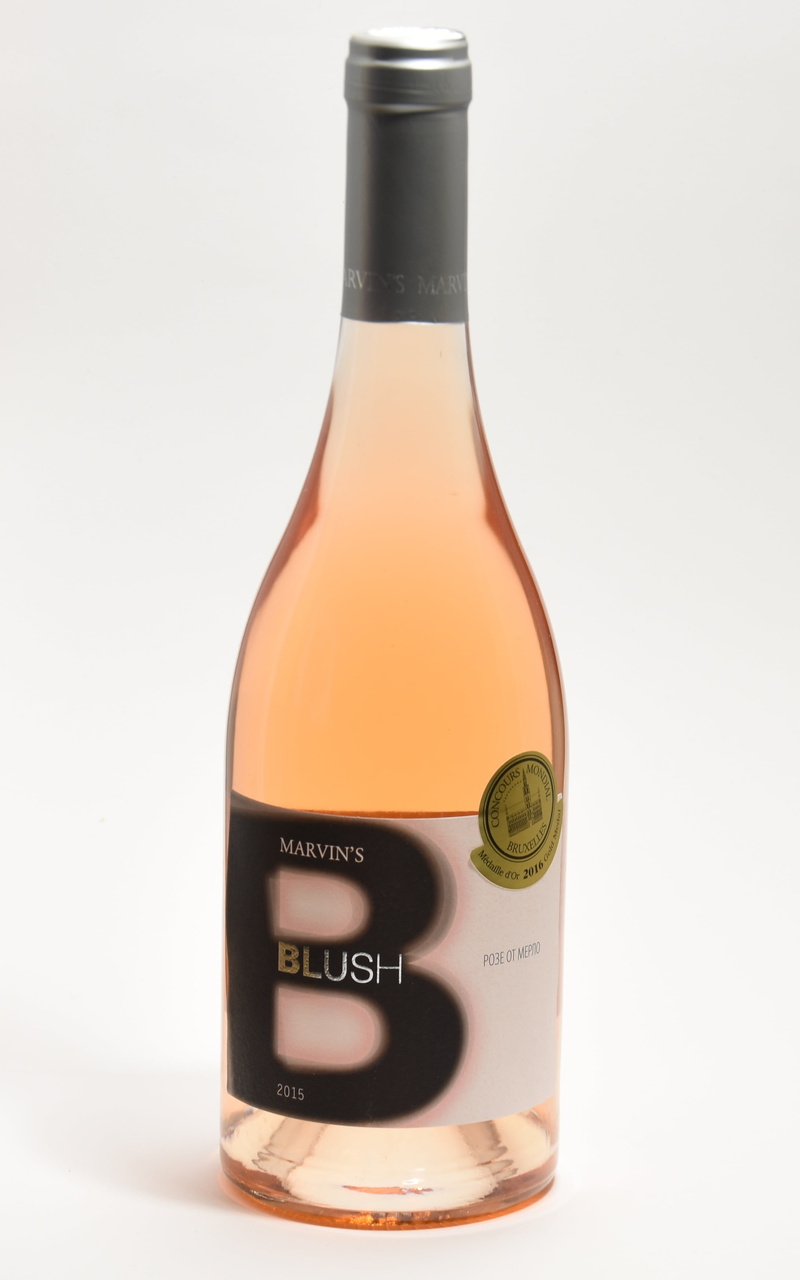 glass, bottle, wine bottle, studio shot, cork - stopper, indoors, wine, label, 2K, container, food and drink, glass - material, wine-cellar, food, vine