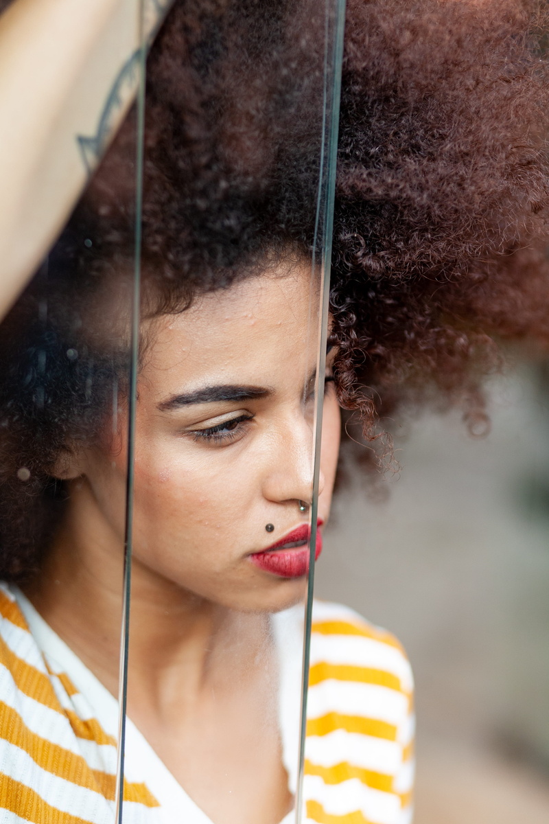 pretty, beautiful, hairstyle, lifestyles, adult, beautiful woman, daylight, human face, hair, close-up, looking, photo session, afro, female, young women