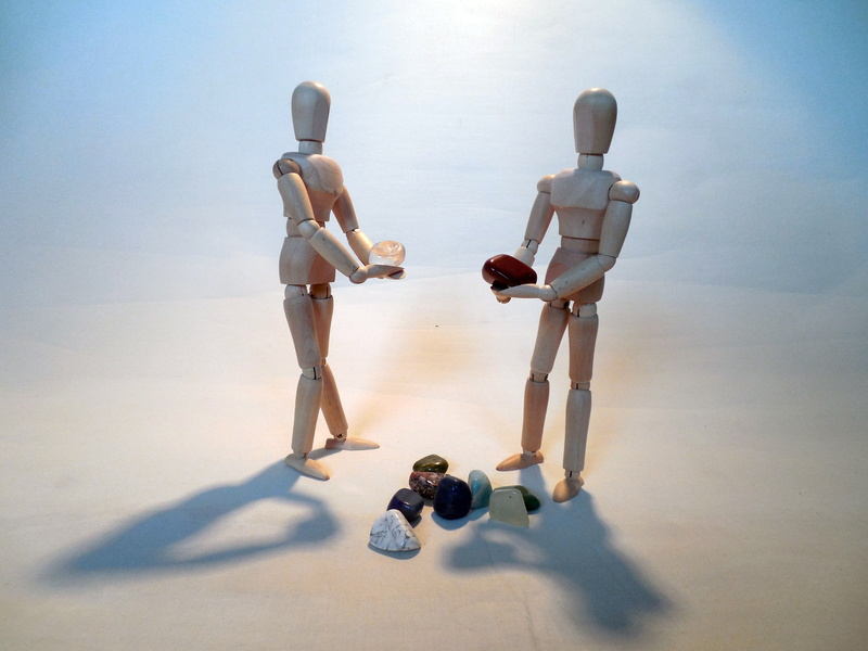 full length, holzfigur, two, rear view, shadow, market, group of people, exchange, sunlight, teamwork, exchange traffic, childhood, barter, togetherness