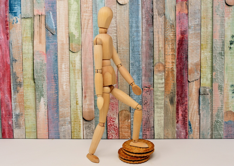 female likeness, representation, manikin, go on the biscuit, store, on the nerves, funny, art and craft, brown, still life, figure of speech, indoors, puppet show
