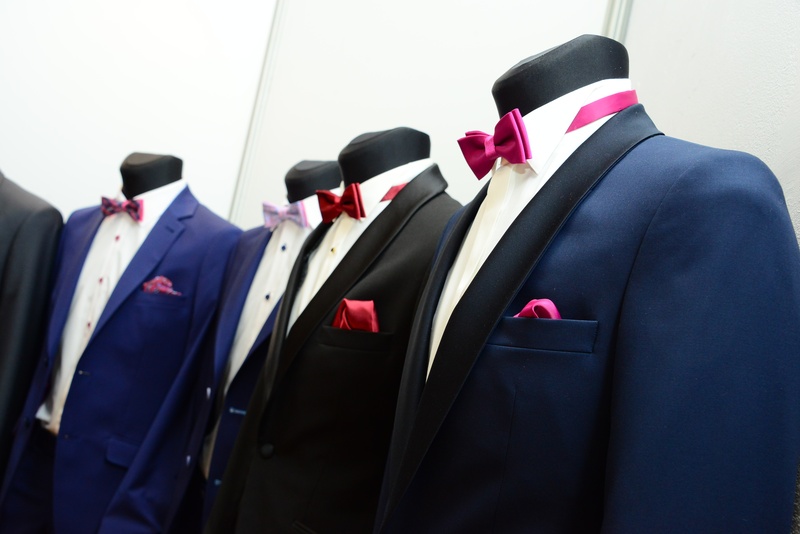 the ceremony, form, formalwear, occupation, ornament, red, a new way of life, marriage, suit, 2K, men, people, jackets, the suit for the wedding, indoors