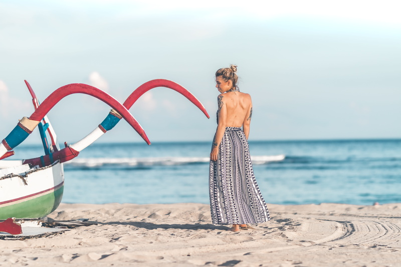boat, prow, 5K, wave, horizon over water, young, shore, beach, day, back, vacations, near, trip, coast, wood, woman, sky, dress, posing, ocean, sand, full length