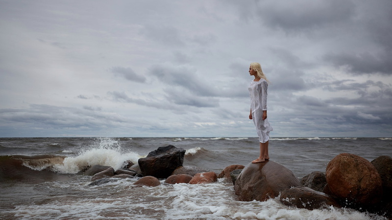 model, white dress, women outdoors, 1080P, Russian women, rock, Russian Model, women, blonde, Chill Out, sky, clouds, landscape, wind, looking into the distance