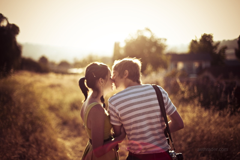 woman, man, adult, men, romance, 5K, fun, caucasian Ethnicity, summer, lifestyles, white, f/1.4, gray, friendship, nature, heterosexual Couple, cliché
