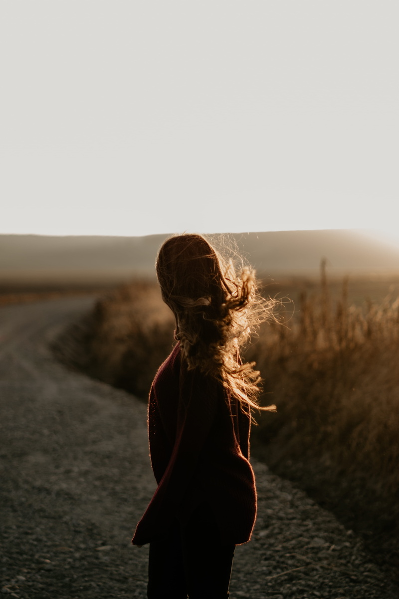 women, hairstyle, love, outdoors, three quarter length, lady, hair, longhair, standing, wind, autumn, landscape, one person, young women, real people, lifestyles