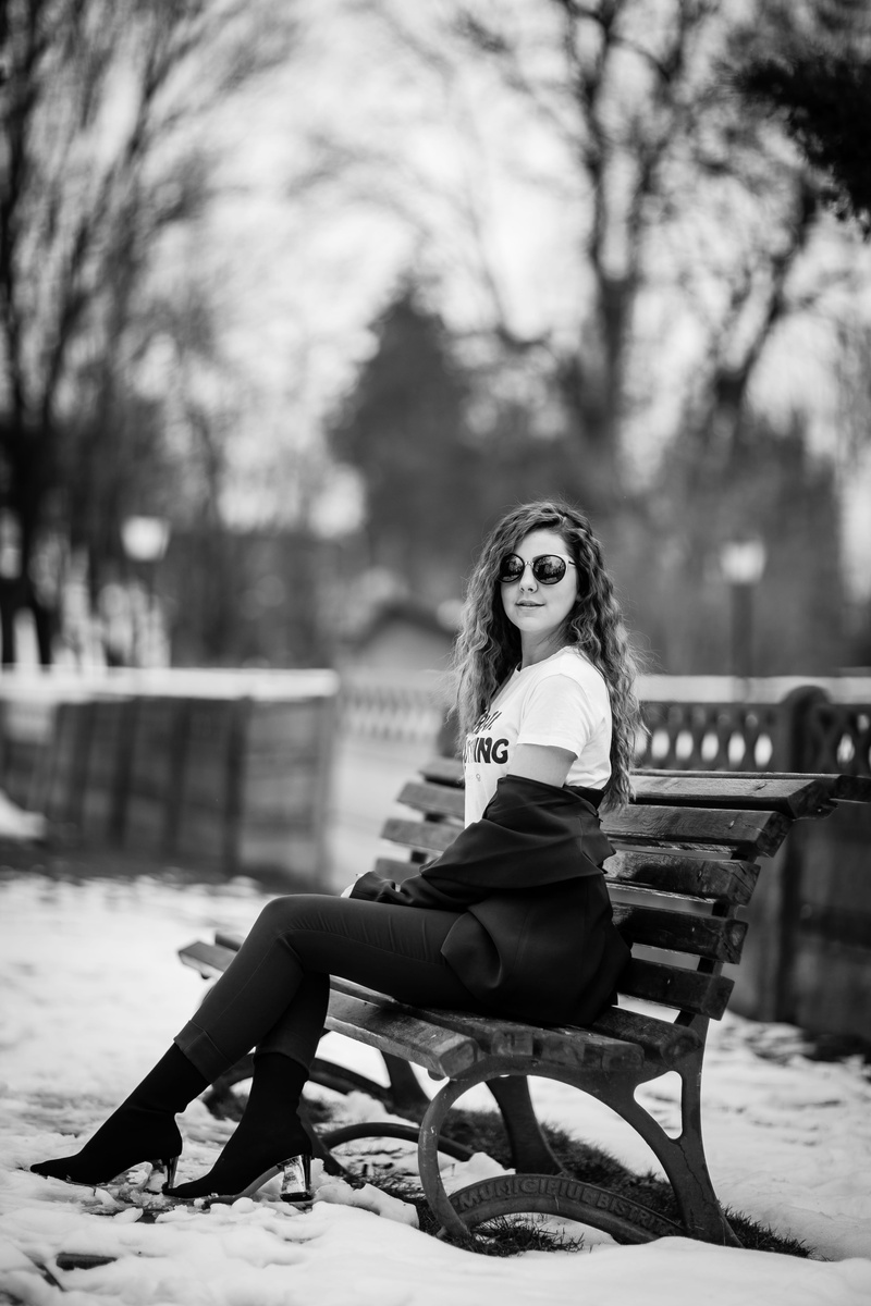 beautiful, portrait, chair, full length, black-and-white, photography, seat, hairstyle, 5K, lifestyles, women, wear, pose, young adult, focus on foreground
