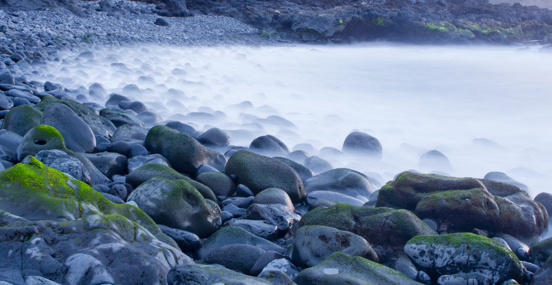 day, coastal, foam, scenics - nature, pebble beach, water, beach, fog, mysterious, rocks, rock, costa, rock - object, close-up, tranquil scene, stone - object