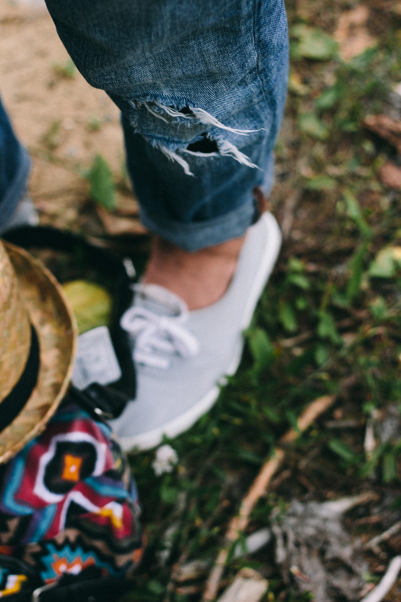 low section, body part, one Person, human foot, standing, human body part, Fashion, plant, human Leg, field, adult, one man only, beauty, leisure activity