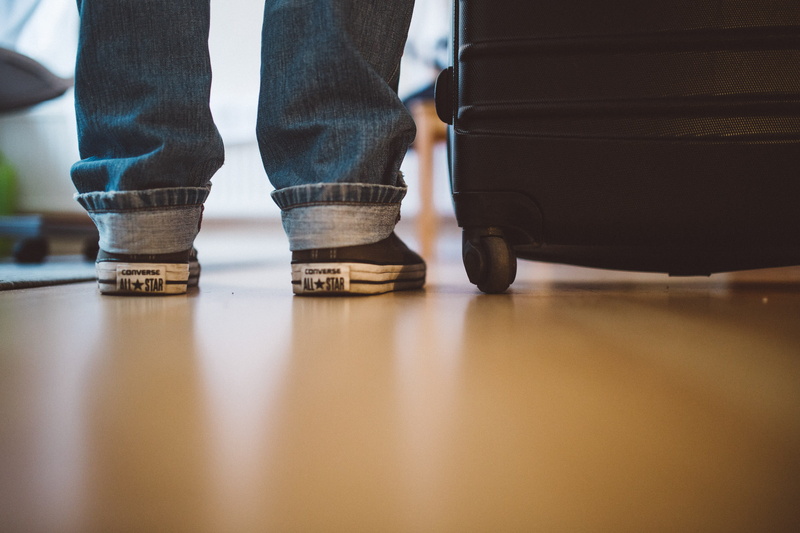 one person, adult, Waiting, men, low Section, human Foot, indoors, travel, unrecognizable Person, jeans, adults only, casual clothing, Suitcase, human Leg