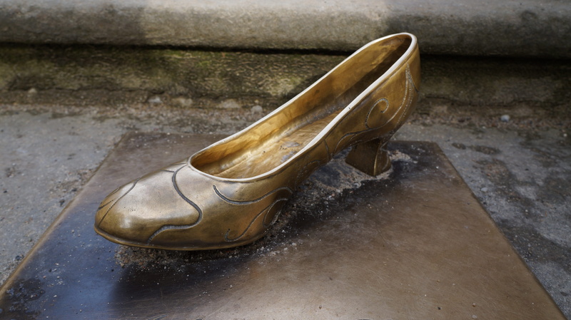 run-down, focus on foreground, colored, almond, moritz castle, wood - material, boot, Castle, indoors, water, golden shoe, leather, barockschloss, pair