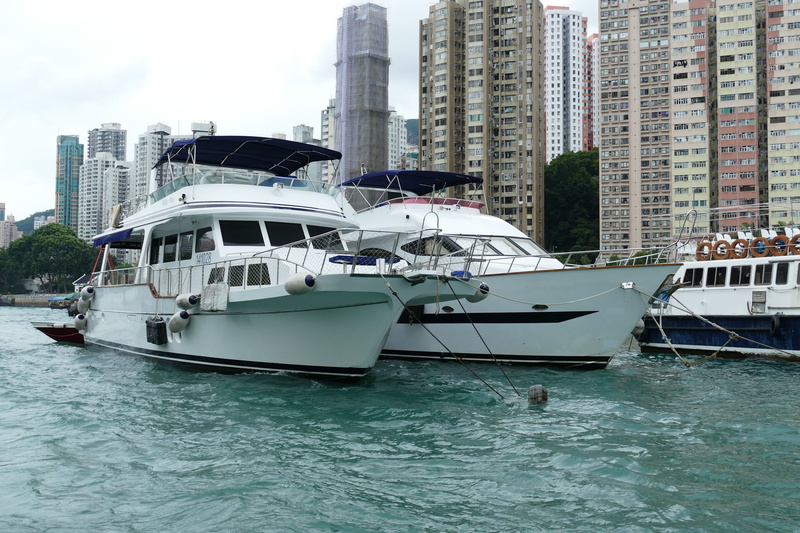 yacht, luxury, moored, skyline, marina, powerboat, waterfront, architecture, outdoors, boat, ship, port, 4K, city, asia, building exterior, built structure