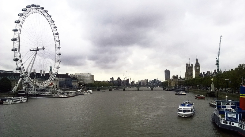 office building exterior, Ferris Wheel, London-Eye, cloudiness, boats, arts culture and entertainment, cityscape, passenger craft, england, 2K, big city