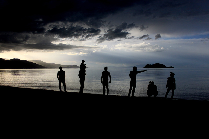 men, real people, water, lake van, togetherness, beach, turkey, scenics - nature, sea, group, clouds, group of people, beauty in nature, silhouette, land