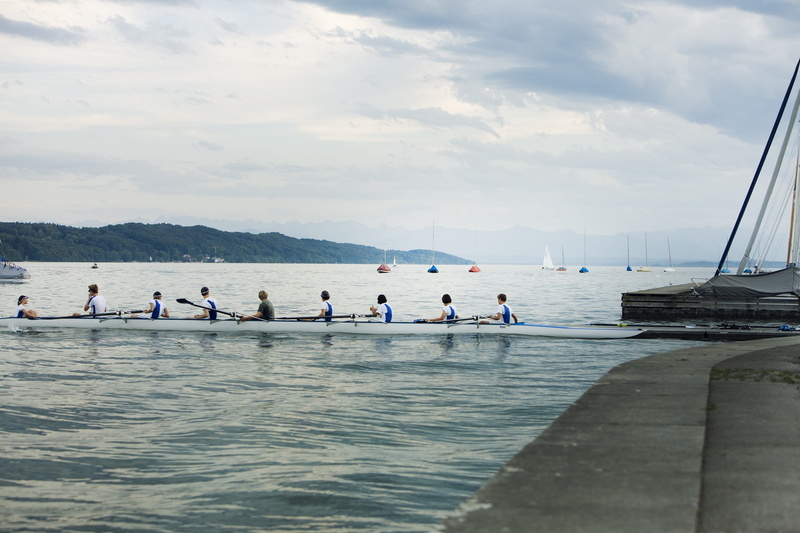 athletes, cloud - sky, rower, sport, rower eighth, nautical vessel, group of people, crowd, competition, partnership, rowing boats, group, community, waterfront