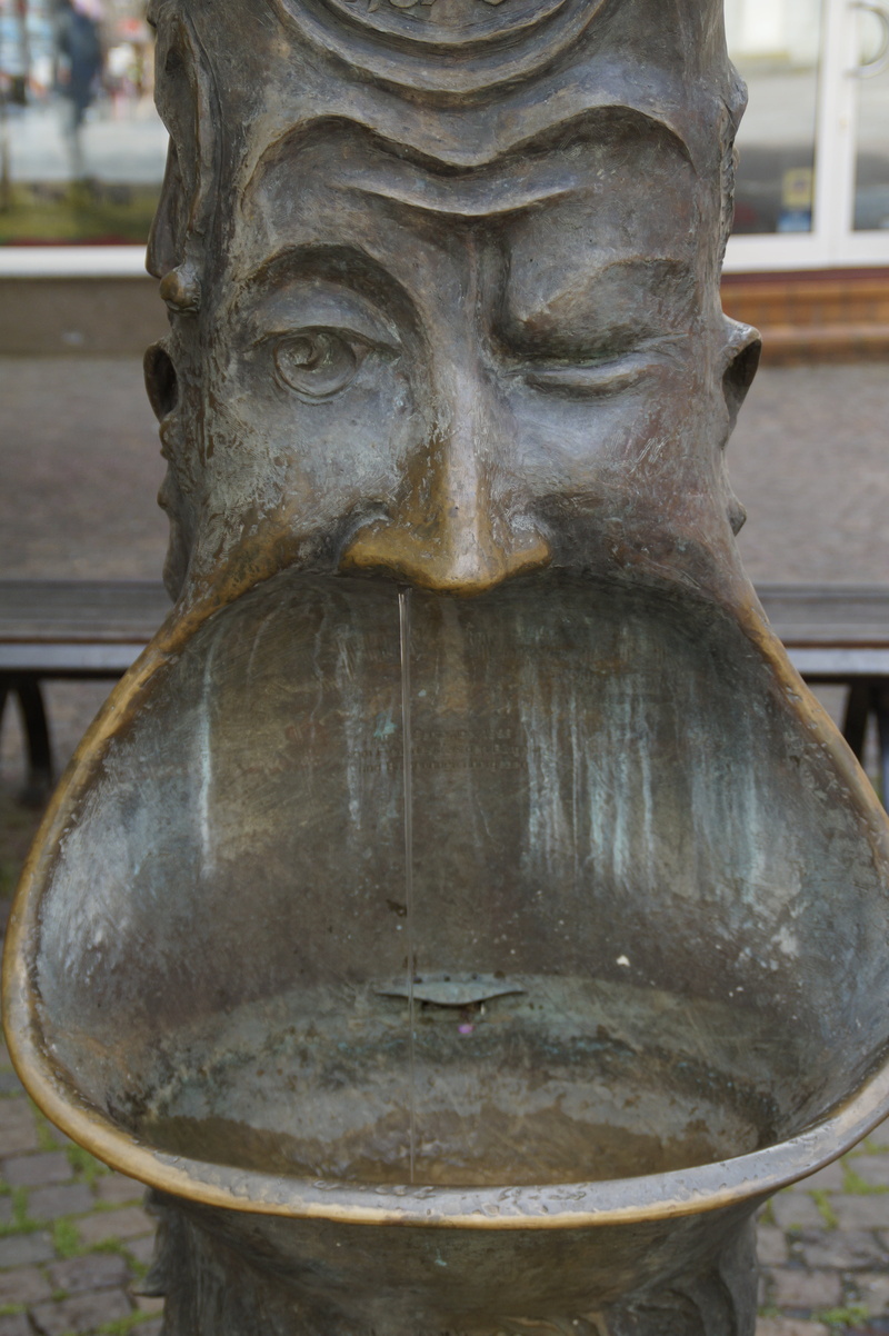 sniff, belief, spirituality, male likeness, sculpture, human representation, big mouth, representation, mouth, creativity, carving - craft product, idol