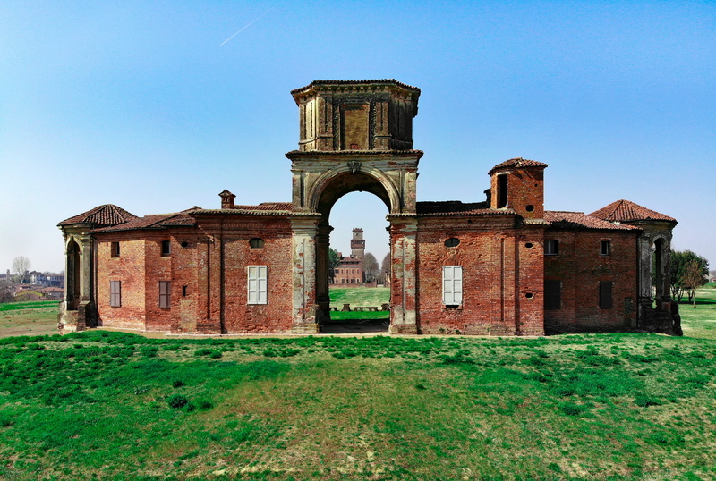 italy, history, construction, tourism, the castle of chignolo po, art, outdoors, built structure, fart, middle ages, pavia, the medieval fortress, perspective