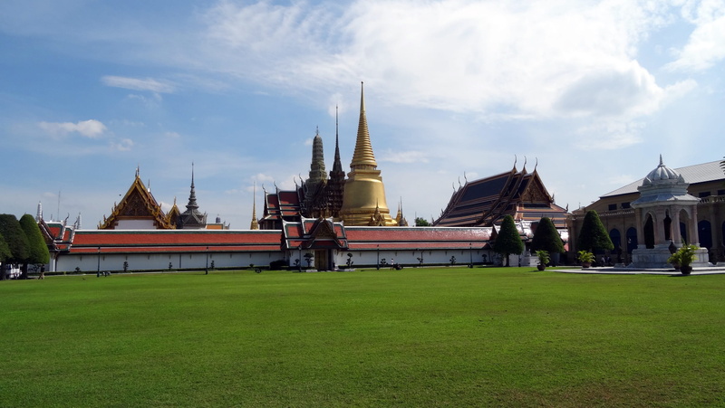 built structure, nature, grass, thailand, temple complex, Temple, the past, no people, plant, religion, 2K, bangkok, sky, places of worship, lumphini park