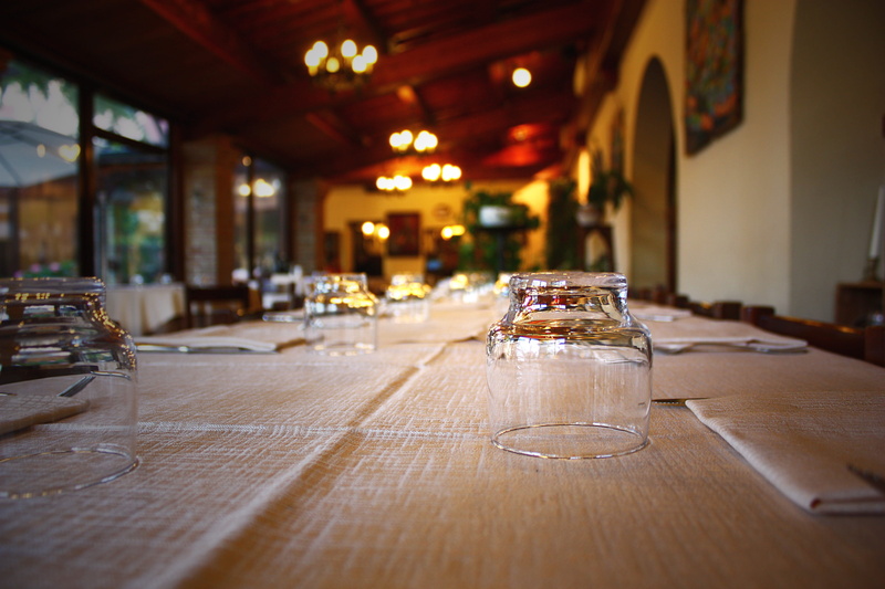 no people, traditional, chairs, furniture, restaurant, cloth, interior, food and drink, cutlery, flooring, setting, food and drink industry, 4K, arredo