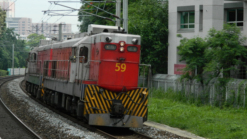 land vehicle, underground, transport, railroad track, passenger, train - vehicle, travel, no people, mtr, metro, hk, kong, red, subway, asian, city, public transportation