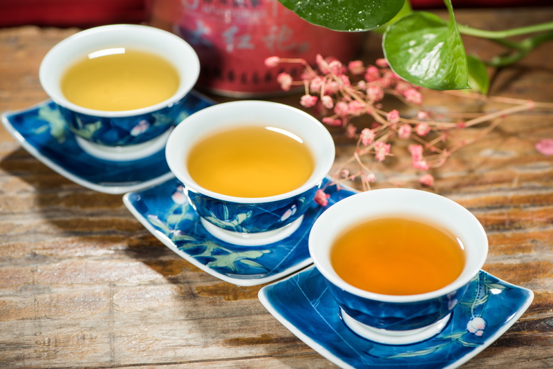 saucer, food and drink, translucent, hot drink, drink, tea - hot drink, black tea, close-up, 5K, white, ceramics, teapot, table, crockery, blue, non-alcoholic beverage