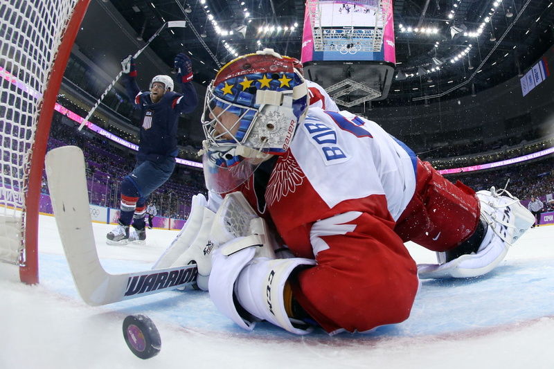 real people, Joe Pavelski, USA, snow, Bobrovsky, USA beats Russia, Hockey, people, suit, winter, 2014, competition, goal, ice-skating, helmet, ice, United States