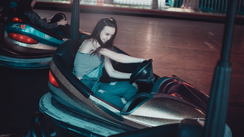 girl, day, home interior, photoshoot, shoe, lifestyles, driving, indoors, vvc, travel, sitting, real people, 5K, casual clothing, love, adult, fashion