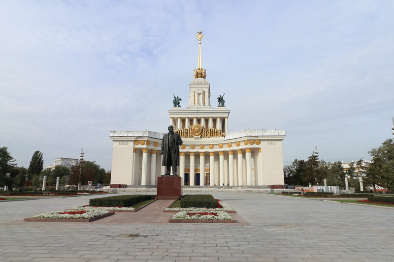 nostalgia, symbol, lenin, the past, sculpture, ulyanov, statue, city, nature, incidental people, the leader, enea, travel, built structure, communism, memory