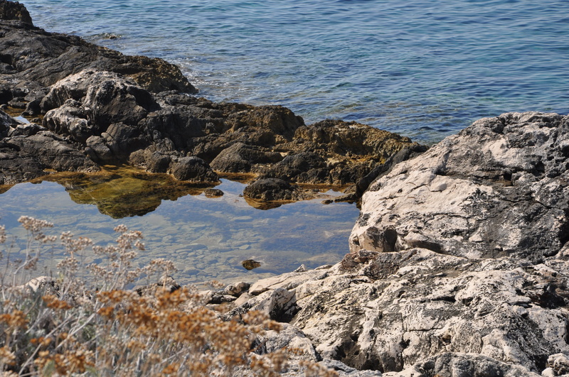 moments, rock, rock - object, beach, scenics - nature, land, outdoors, summer, eroded, water, no people, mediterraneum, 2K, beauty in nature, nature, non-urban scene