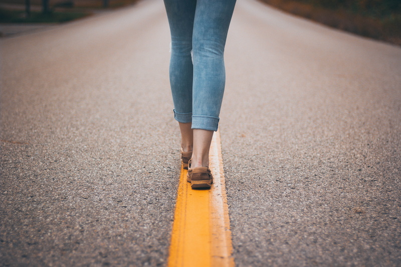 woman, women, female, line, road marking, middle, person, human body part, outdoors, human foot, low section, human leg, wearing, 5K, street, standing