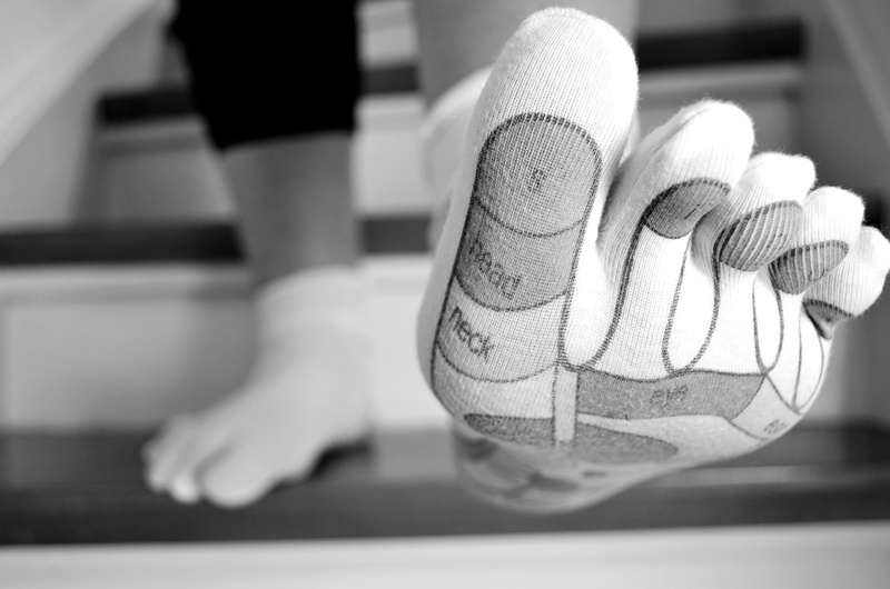 selective focus, white, woman, relaxation, shoe, zones, feet, human leg, domestic room, get off, gray, ten, 4K, clean, adult, body part, women, one person