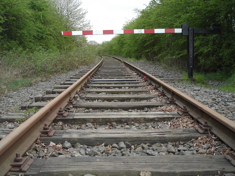 no people, transportation, straight, plant, train, rock, 2K, railroad tie, stone - object, Barriers, gravel, parallel, the way forward, journey, vanishing point