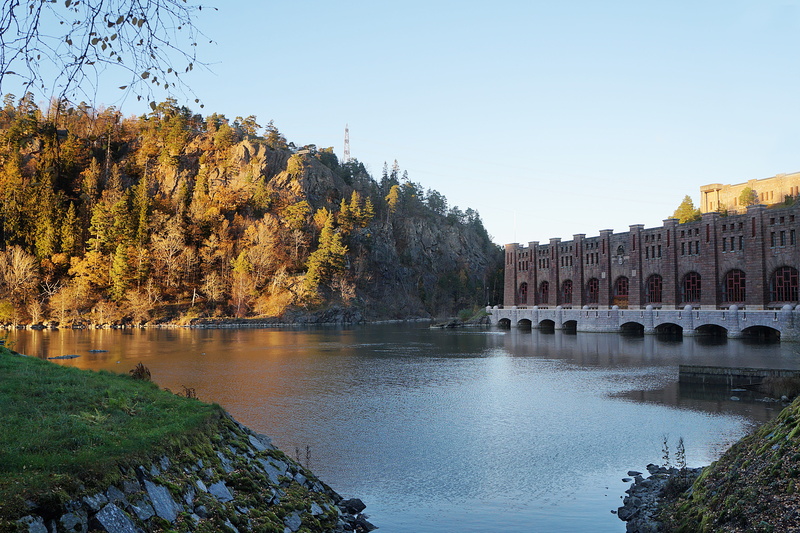 olidan, himmel, scenics - nature, lake, flowing water, power station, plant, trollhättan, water, 5K, outdoors, sky, clear sky, beauty in nature, fallområde