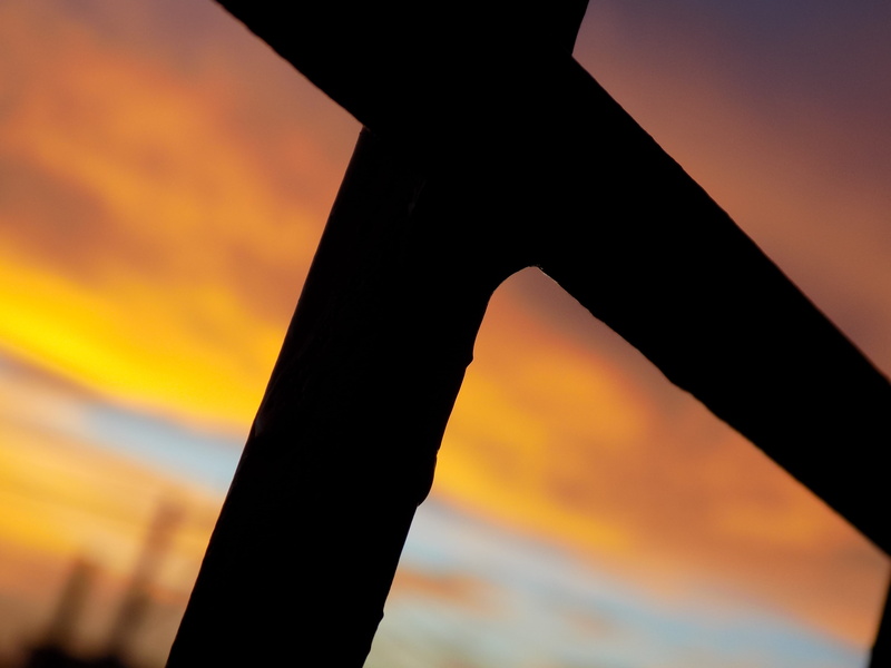 shape, dramatic sky, rain, silhouette, human limb, metal, camara, sky, dominican republic, colores, low angle view, orange color, rosado, gotas, nikon