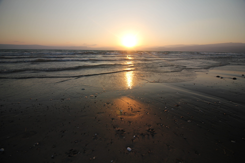 red, yellow, wave, weather, low tide, golden, sun, dusk, 5K, sunlight, sunrise, sunset, dawn, water, evening, coast, cloud, vacation, orange, no people